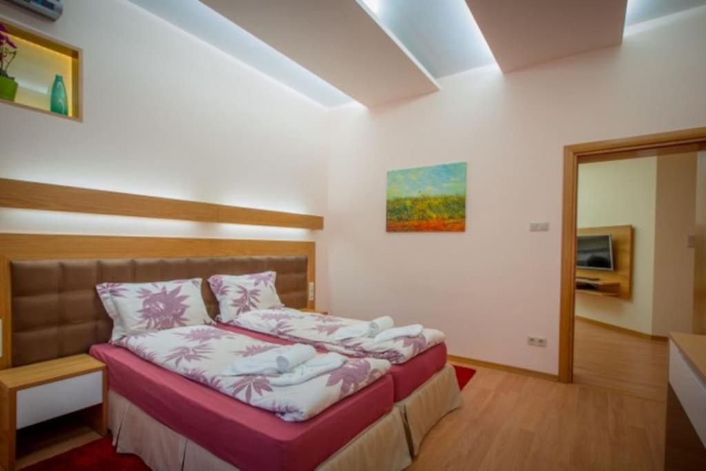 High Tech - Luxurious Apartment صوفيا المظهر الخارجي الصورة