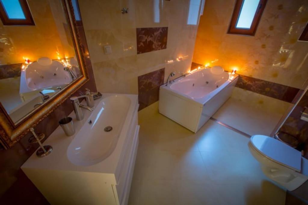 High Tech - Luxurious Apartment صوفيا المظهر الخارجي الصورة