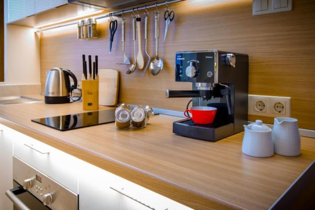 High Tech - Luxurious Apartment صوفيا المظهر الخارجي الصورة