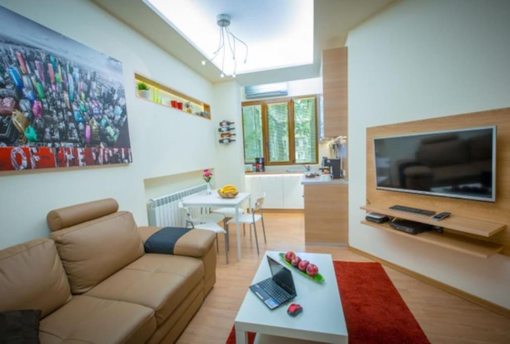 High Tech - Luxurious Apartment صوفيا المظهر الخارجي الصورة