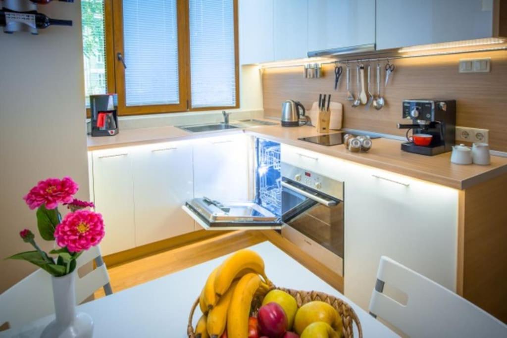 High Tech - Luxurious Apartment صوفيا المظهر الخارجي الصورة